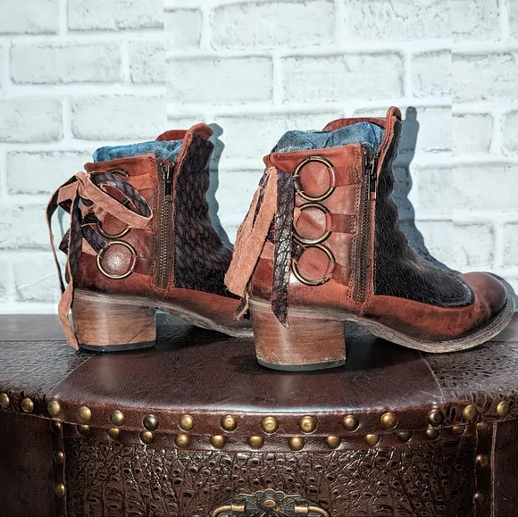 FreeBird CHERI Rust Multi Booties size 10